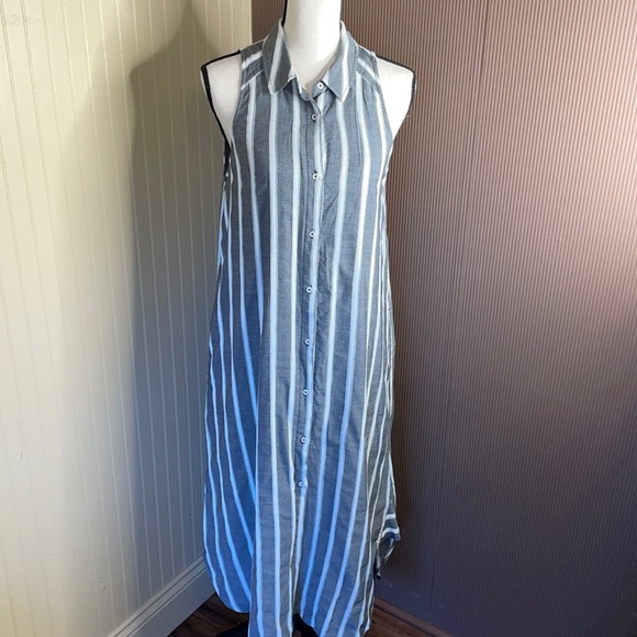HOLDING HORSES Dresses & Skirts - Anthropology Holding horses gray and white striped casual collared dress size 8
